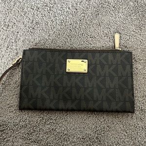 Brown Michael Kors Wrislet